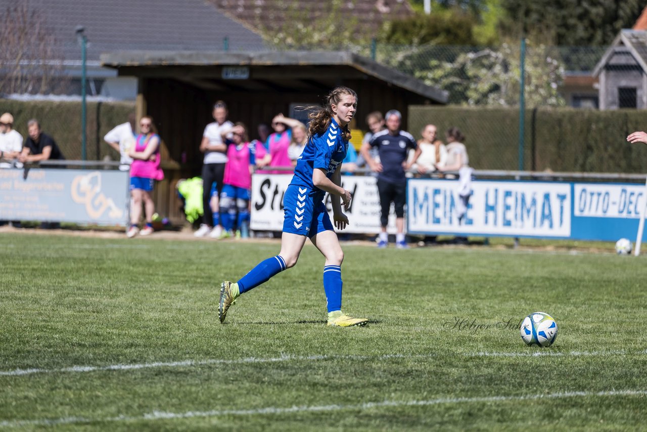 Bild 265 - F TSV Zarpen - Holstein Kiel II : Ergebnis: 2:6
